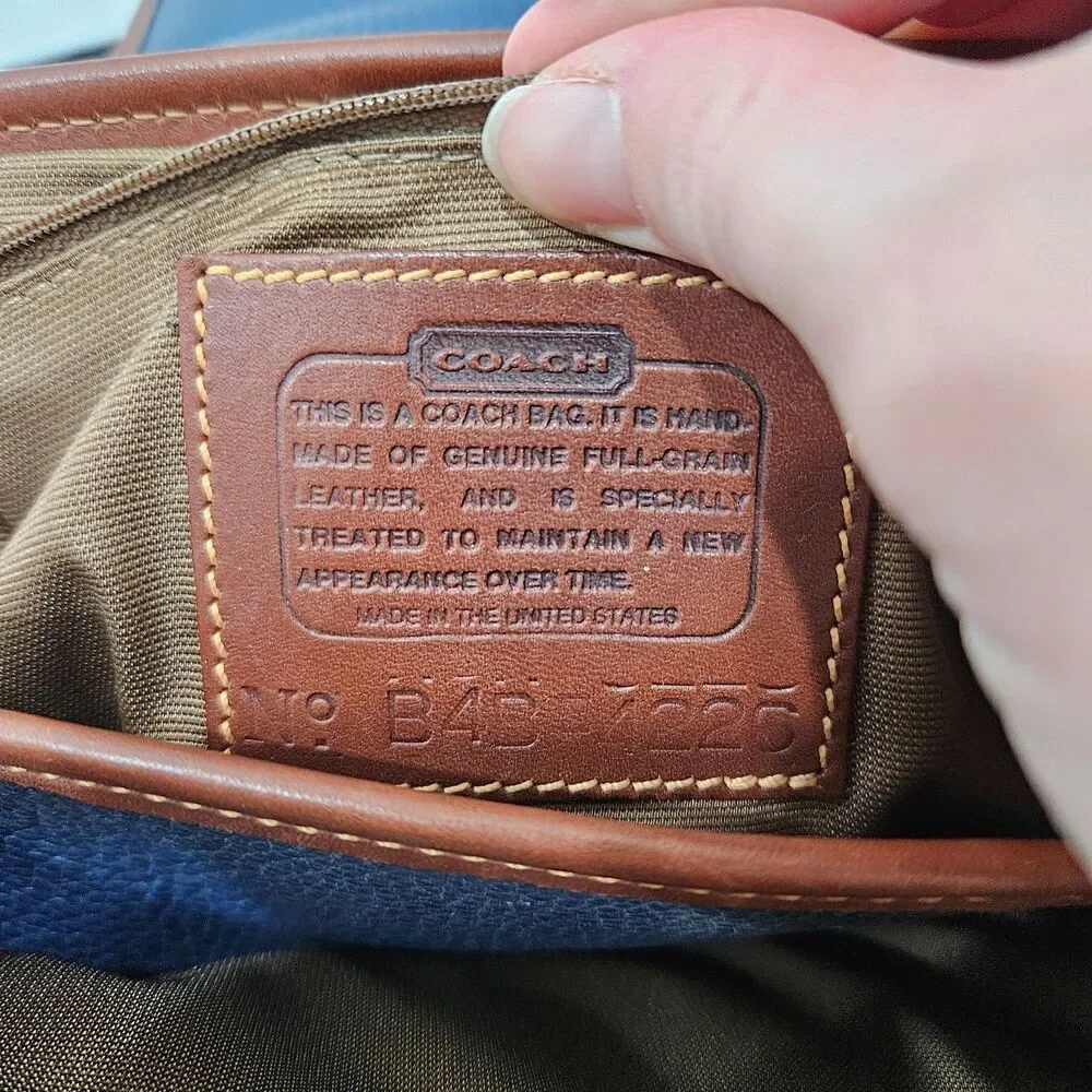Vintage Coach Sheridan Monticello Leather Crossbody Bag 4226 Navy British Tan